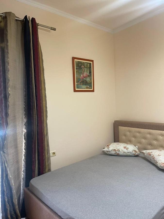 Green-Garden Apartmets Sarandë エクステリア 写真