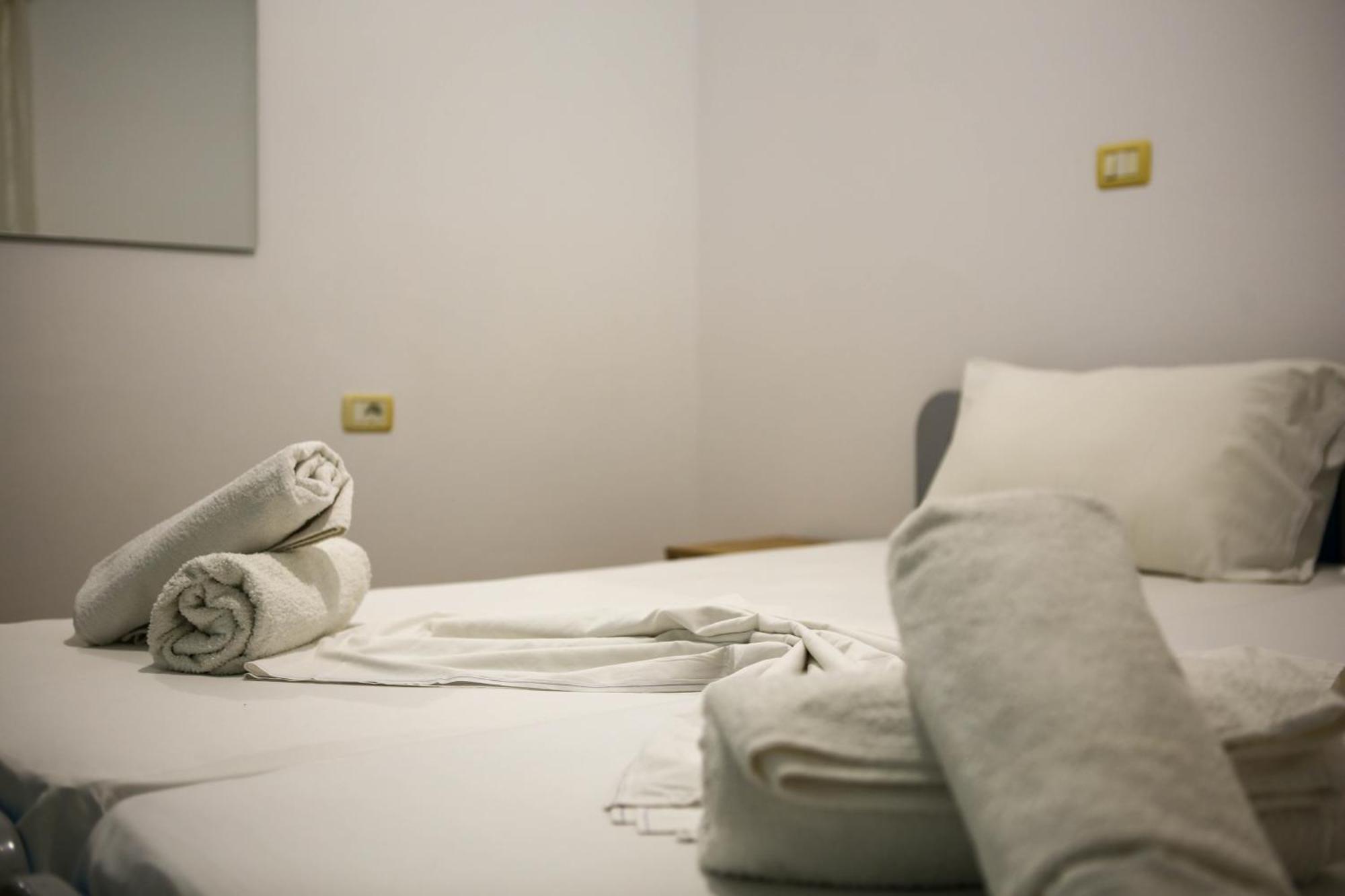 Green-Garden Apartmets Sarandë エクステリア 写真